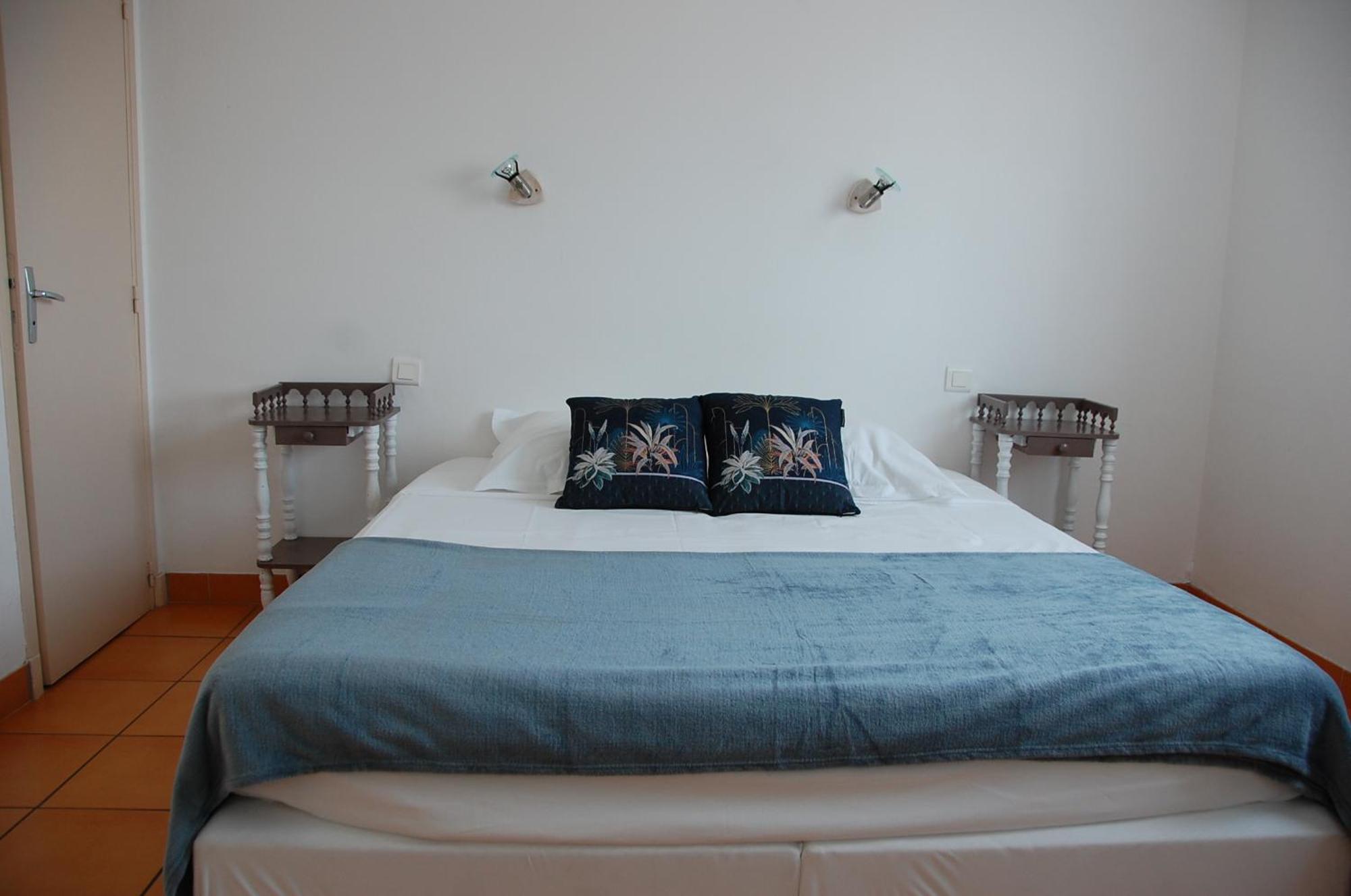 Bed and Breakfast Le Pont De La Loire Bourbon-Lancy Exterior foto